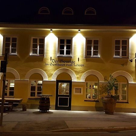 Der Heurige Im Gasthaus Zum Loewen Φράιζινγκ Εξωτερικό φωτογραφία